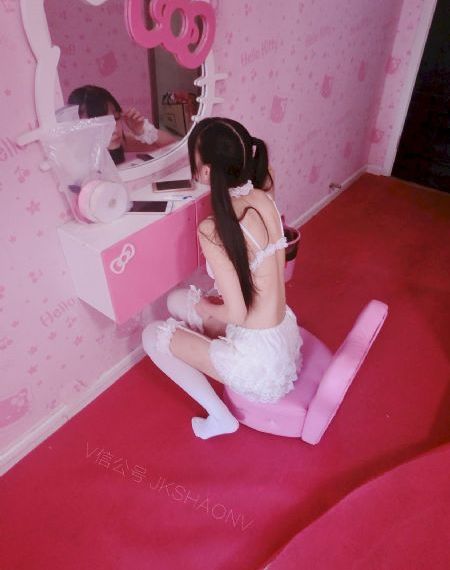 隔壁的那个女孩完整版免费观看_剧情片完整版观看